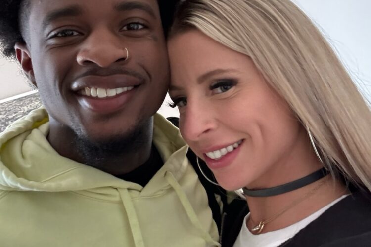 Tiffani Time vs. Damion Dayski in Rare BG Scene