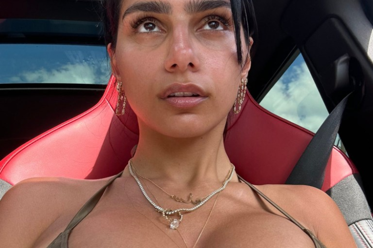 “Mia Khalifa is the Lauryn Hill of What?” The Internet Reacts to Viral Tweet