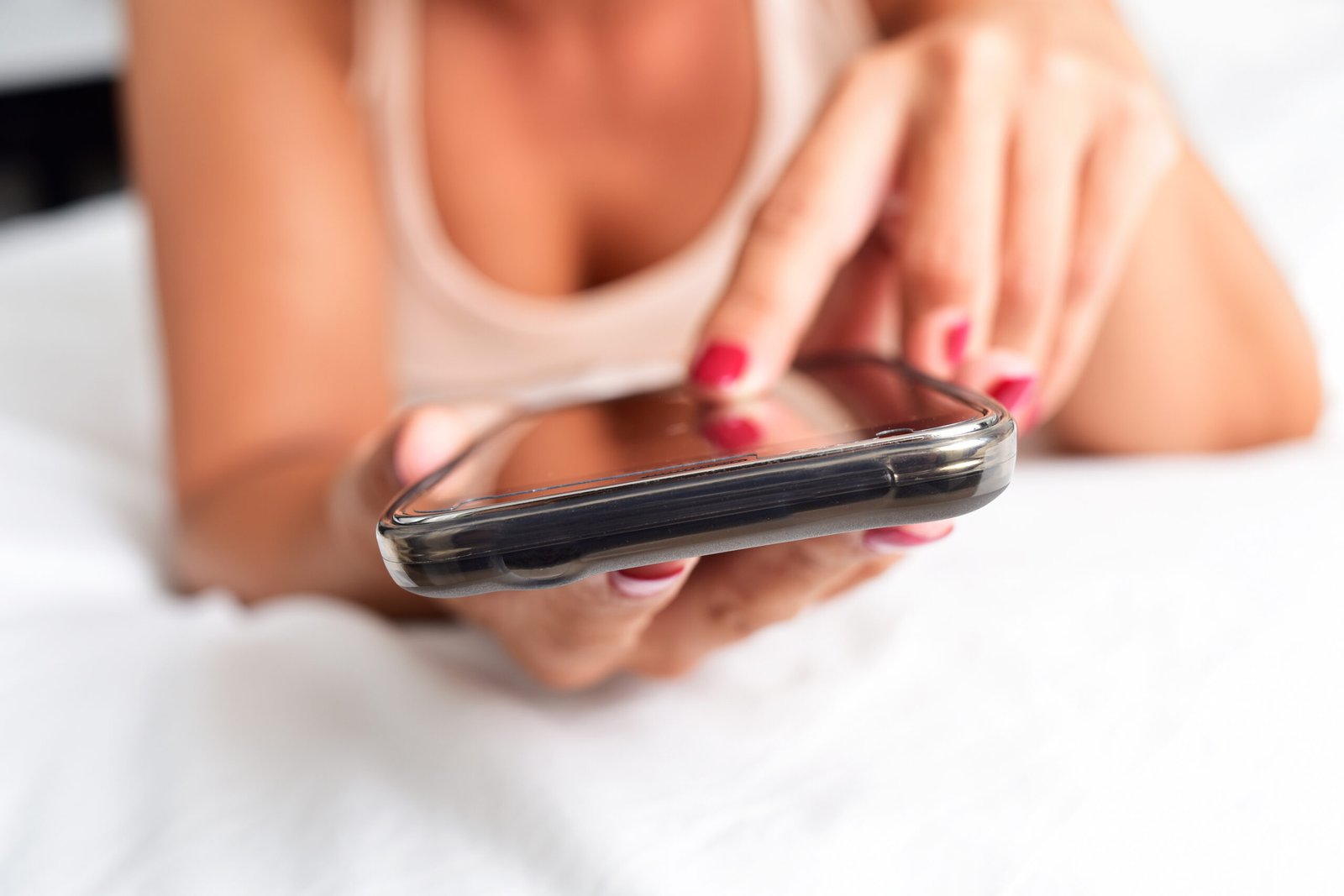 How To Find The Best Phone Sex Lines: 4 Features You Should Consider